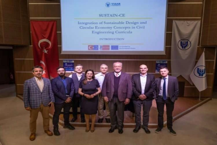 İzmir'de mühendislik öğrencilerine Avrupa Birliği desteği haberinin görseli