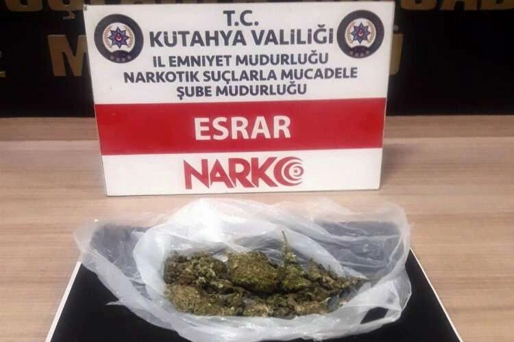 Kütahya'da uyuşturucu satıcılarına göz açtırmadılar haberinin görseli