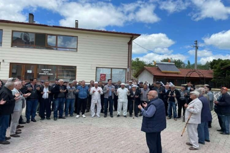 9 hacı adayı, kutsal topraklara yolcu edildi haberinin görseli