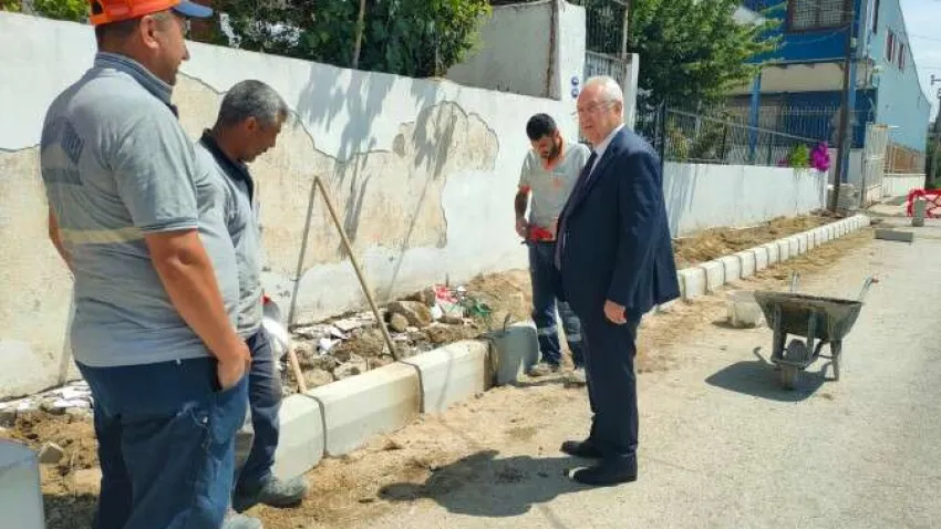 kaldırımlar yenileniyor (1) (Özel)