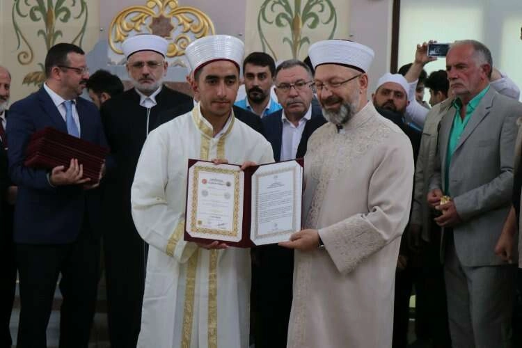 Diyanet İşleri Başkanı Erbaş'tan icazet haberinin görseli