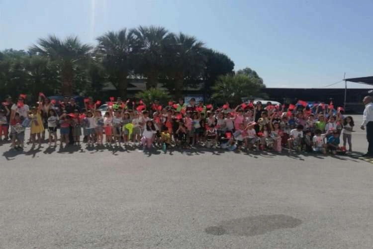 Jandarma ilkokul öğrencilerini ağırladı haberinin görseli