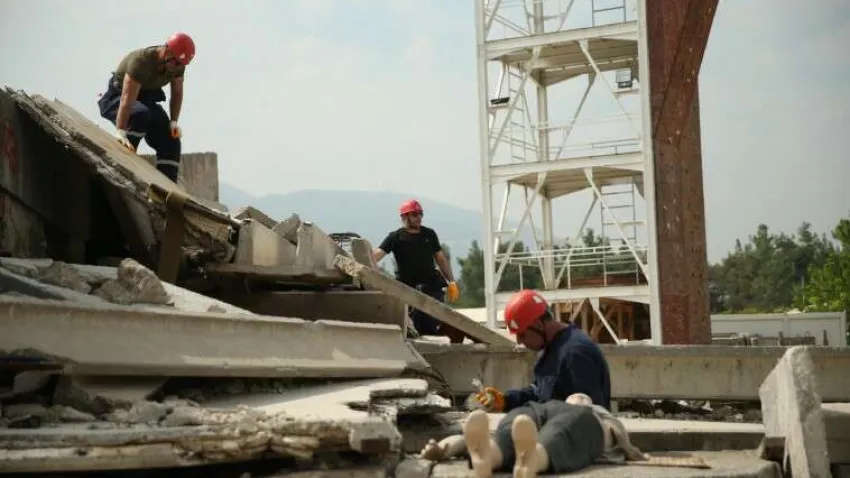 _Konak Arama Kurtarma Merkezi eğitimlerine başladı  (4) (Özel)