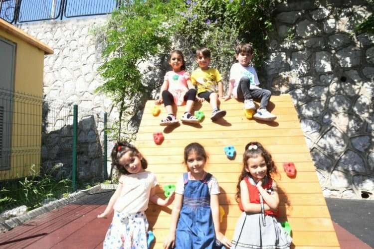 Özgür Semt Merkezi çocuk evi olarak hizmet veriyor haberinin görseli
