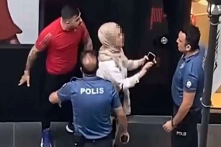 İzmir'de kadına şiddet: AVM'de darp etti haberinin görseli