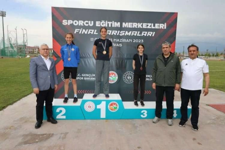 Kuyucaklı sporcular dereceleri ile gururlandırdı haberinin görseli