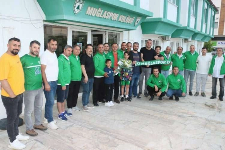 Muğla 48 Gençlik Taraftarlar Derneği'nden destek haberinin görseli