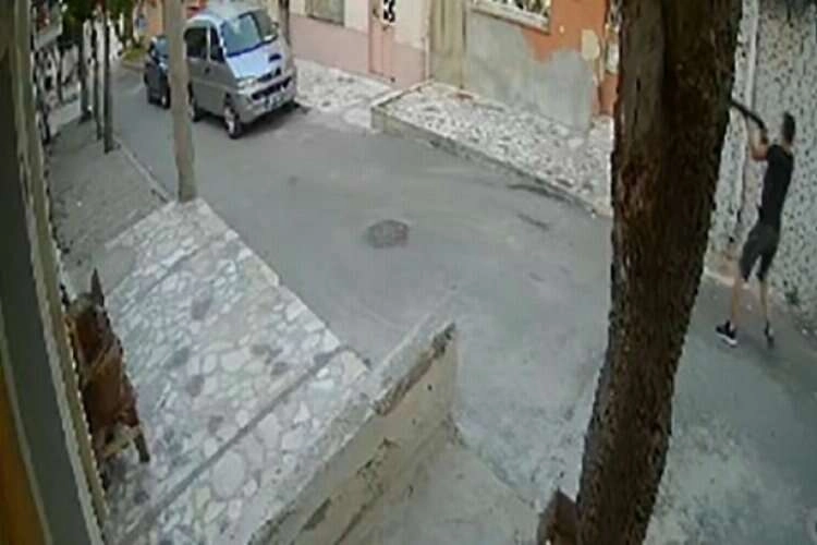 İzmir'de tüfekli saldırı: Pala ile karşılık verdi haberinin görseli