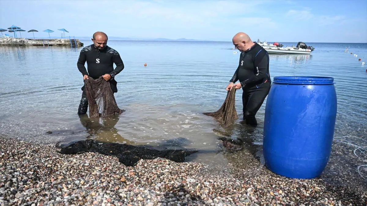 Karaburun&#039;un 30 metre derinliğindeki mavi hayat