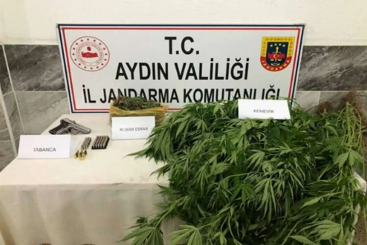 Efeler'de uyuşturucu operasyonu gerçekleşti haberinin görseli
