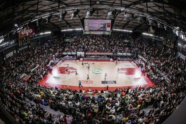P. Karşıyaka deplasman yasağının son bulmasını istiyor haberinin görseli