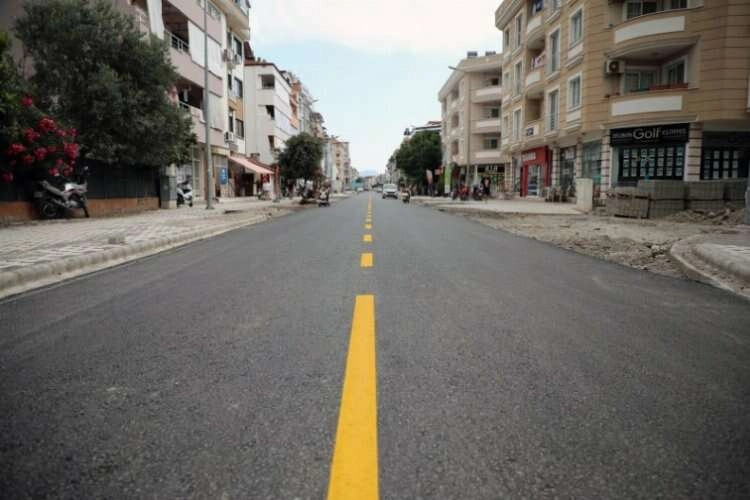 Seyfettin İnce Caddesinde asfalt çalışması yapıldı haberinin görseli
