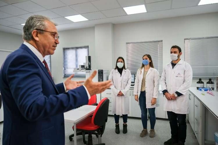 EÜ bilim ve iş dünyasının güvenilir test ve analiz merkezi haberinin görseli