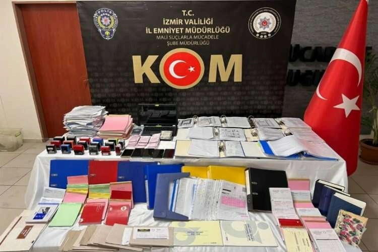 İzmir'deki naylon faturacı yakayı ele verdi haberinin görseli