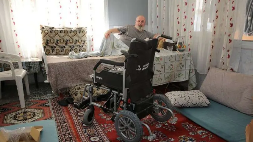 Bayraklı’da sosyal yardımlar arttı - Vatandaşın yüzü güldü (1) (Özel)