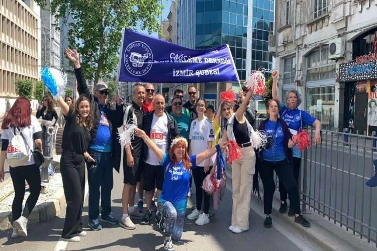 İZSİAD, Maraton İzmir'de bağış rekoruna devam ediyor haberinin görseli
