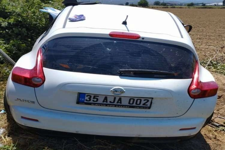 İzmir'de otomobil devrildi: 9 yaralı haberinin görseli