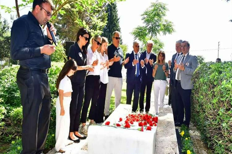 Ahmet Piriştina İzmir'de unutulmadı haberinin görseli