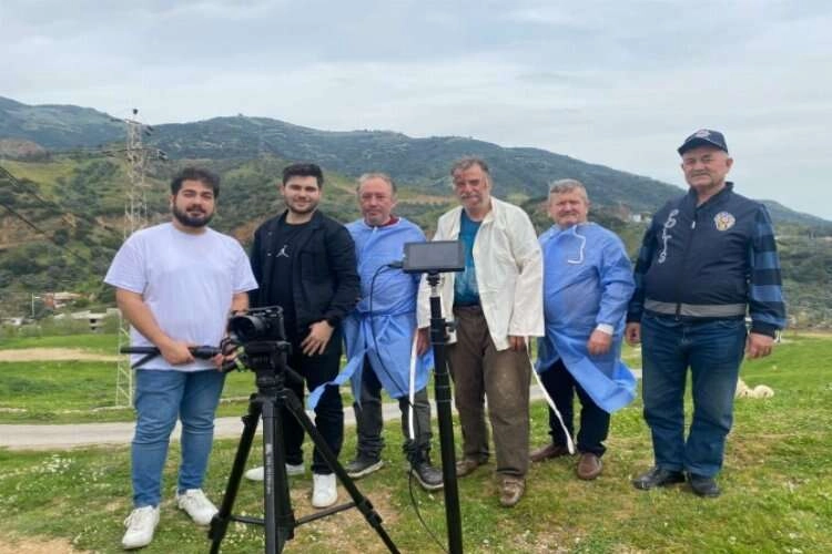 Sosyal medyada başlayan ‘günlük aşklara’ sitem etti haberinin görseli