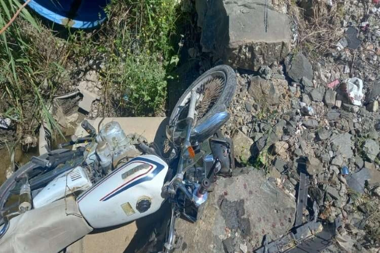 Karı koca motosiklet kazasında yaralandı haberinin görseli