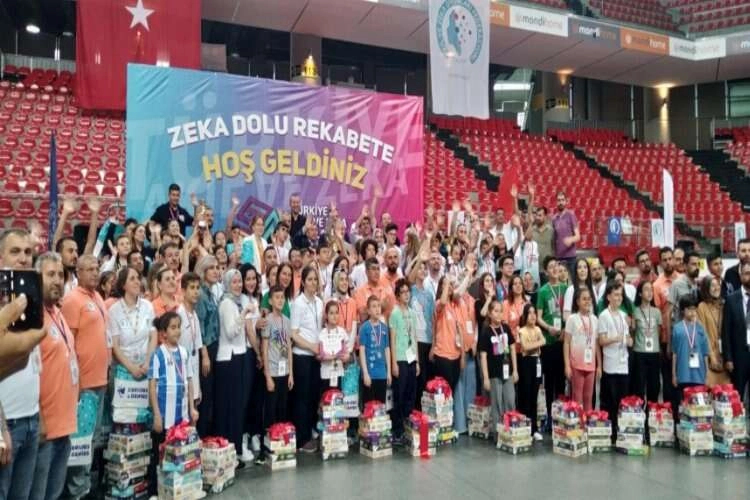 Akıl ve Zekâ Oyunları Turnuvası'nda İzmir 3. oldu