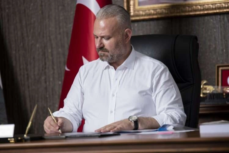 Pehlivan'dan YKS’ye girecek öğrenci velilerine mektup var haberinin görseli