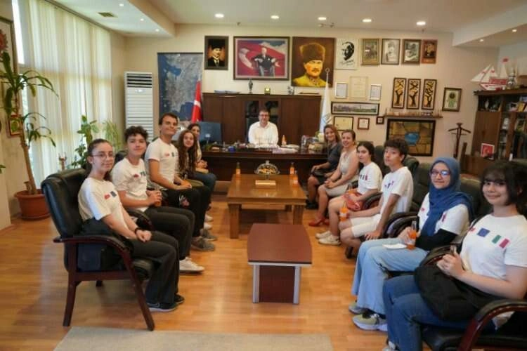 Seferihisarlı öğrenciler İtalya’da proje eğitimine katıldı haberinin görseli