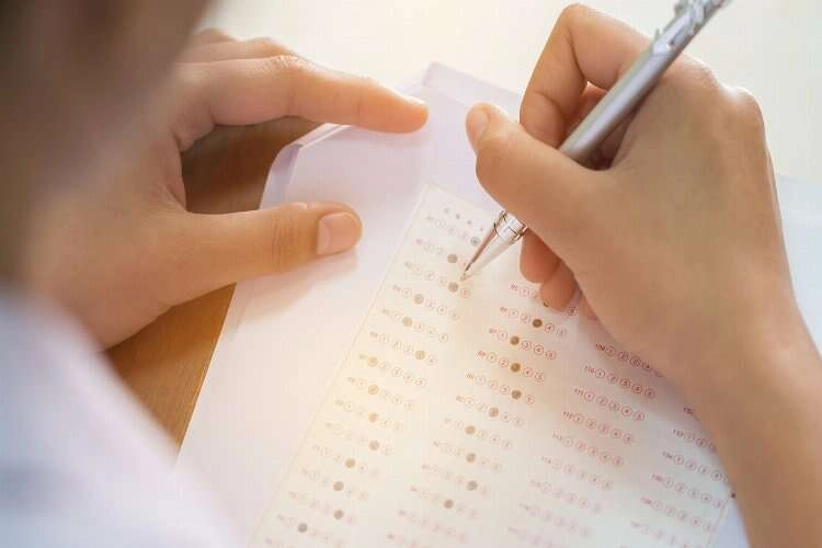 Uzmanından YKS'ye girecek öğrenci ve ailelere tavsiyeler haberinin görseli