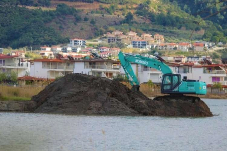 Aydın'da kaçak yapılar sökülüyor haberinin görseli