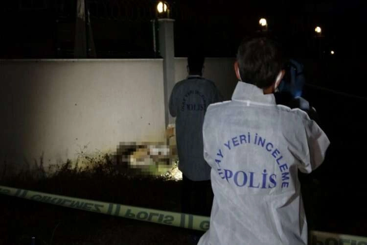 Boş arazide kadın cesedi bulundu haberinin görseli