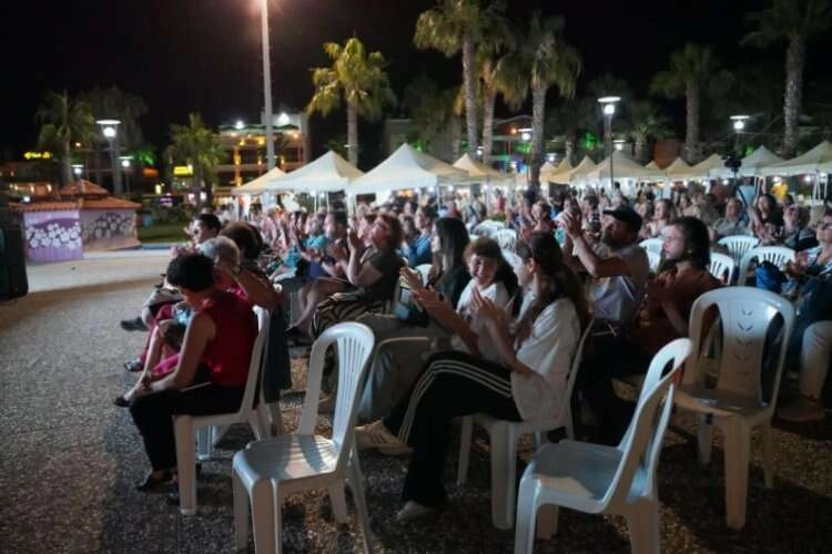 Seferihisar Kitap Günleri coşkuyla açıldı haberinin görseli