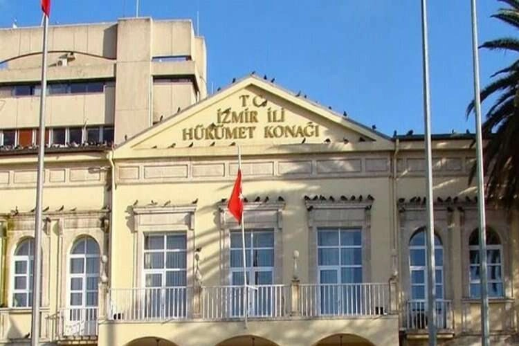 İzmir’de gösteri ve yürüyüşlere izin yok haberinin görseli