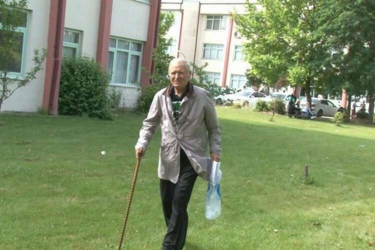 80 yaşında YKS'ye girdi: Arkeolog olmayı istiyor haberinin görseli