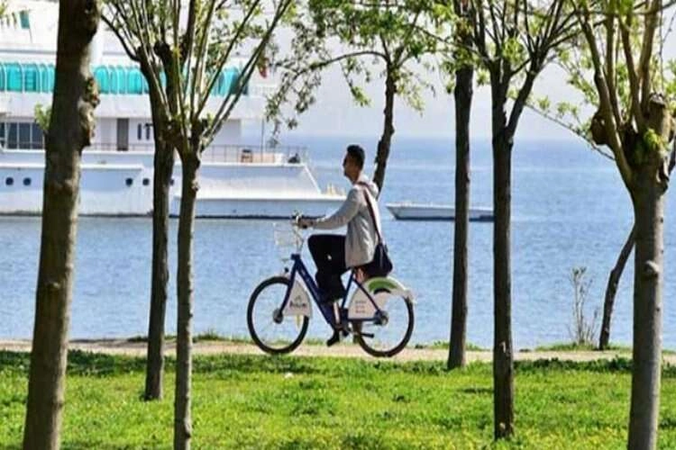 İzmir'in en güzel bisiklet rotaları haberinin görseli