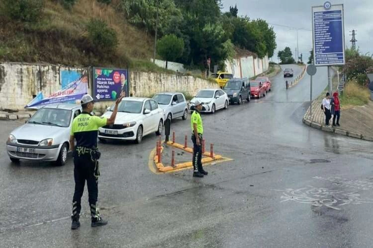 Aydın’da trafik ekiplerinden 'YKS' seferberliği haberinin görseli