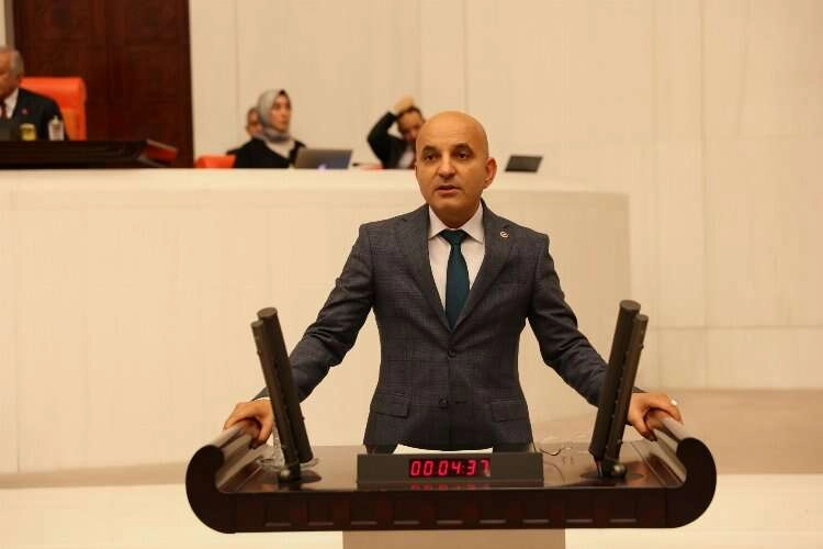 CHP’li Polat’tan Sinan Aygül’e saldırıya tepki haberinin görseli