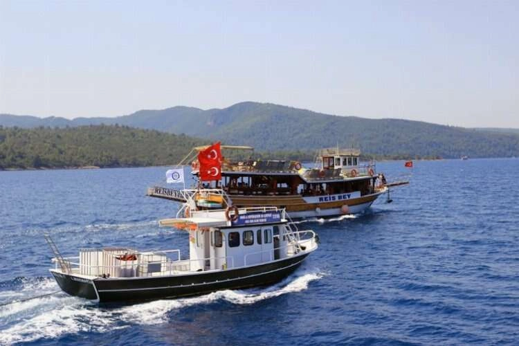Muğla'da koylarda 7 atık alım teknesi hizmet verecek haberinin görseli