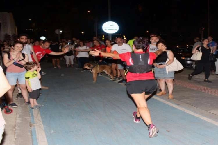 İzmirliler 21 Haziran’da “En Kısa Gece Koşusu”nda koşacak haberinin görseli