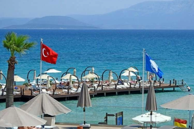 Çeşme'de bayram rezervasyonları dolmak üzere haberinin görseli