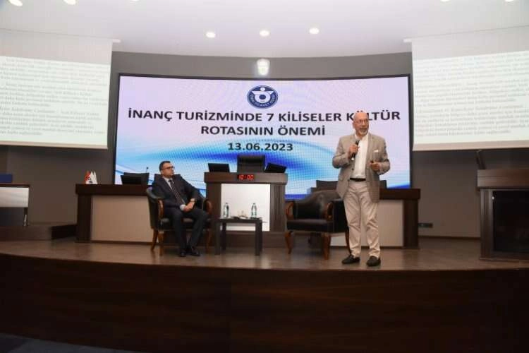 İzmir'in parlayan yıldızı: 7 Kiliseler Kültür Rotası haberinin görseli