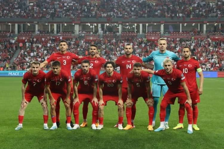 Ay-yıldızlılar liderliğini sürdürdü haberinin görseli
