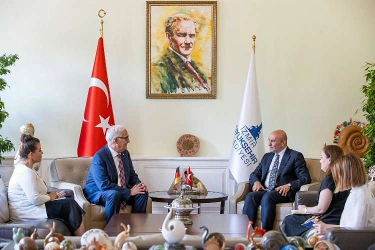 Soyer, Almanya'nın İzmir Başkonsolosu'nu ağırladı haberinin görseli