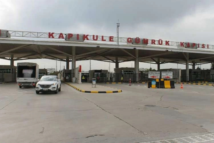 Gurbetçiler memleket yolunda duygu dolu anlar yaşıyor haberinin görseli