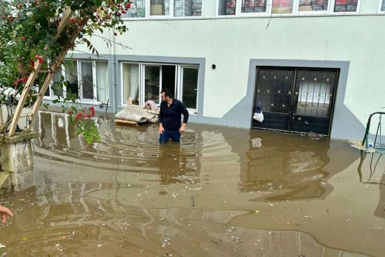 Ordu'da evler ve tarım arazileri sular altında!