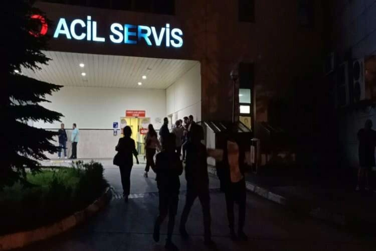 Bolu’da tavuk döner vakası: Çok sayıda kişi zehirlendi haberinin görseli