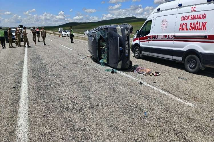 Ağrı'da korunç kaza: 1 çocuk öldü, 6 kişi yaralandı haberinin görseli