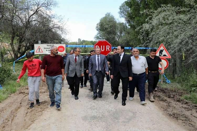 Vali Vekili Çalışır, zararı yerinden inceledi haberinin görseli