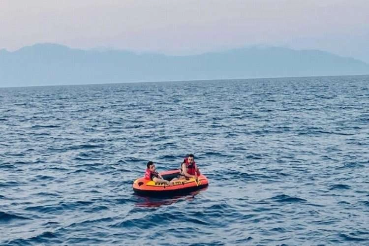 Muğla'da göçmenlerin imdadına Sahil Güvelik yetişti haberinin görseli