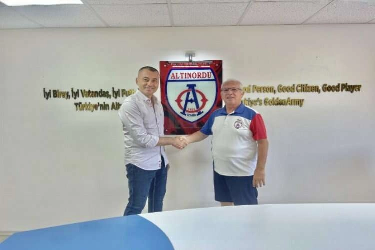 Atilla Küçüktaka resmen Altınordu'da haberinin görseli