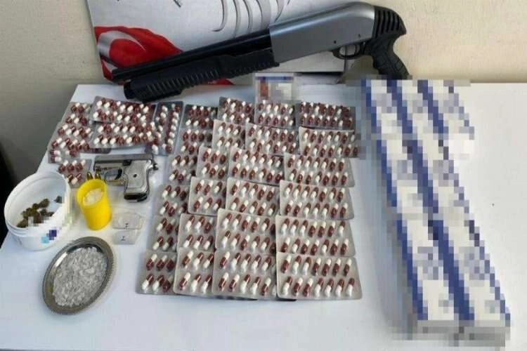 İhbar edilen evden uyuşturucu çıktı haberinin görseli